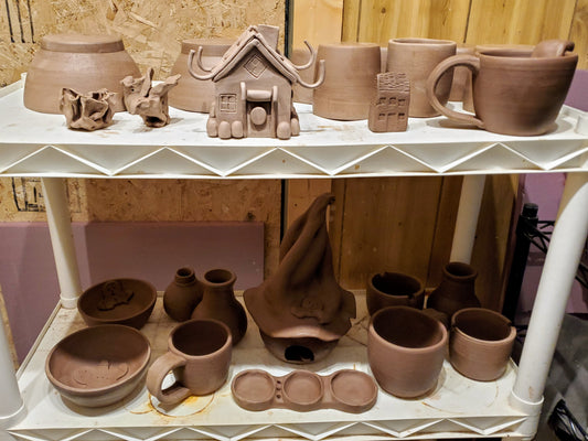 Pottery, Green clay, Drying clay, Stoneware